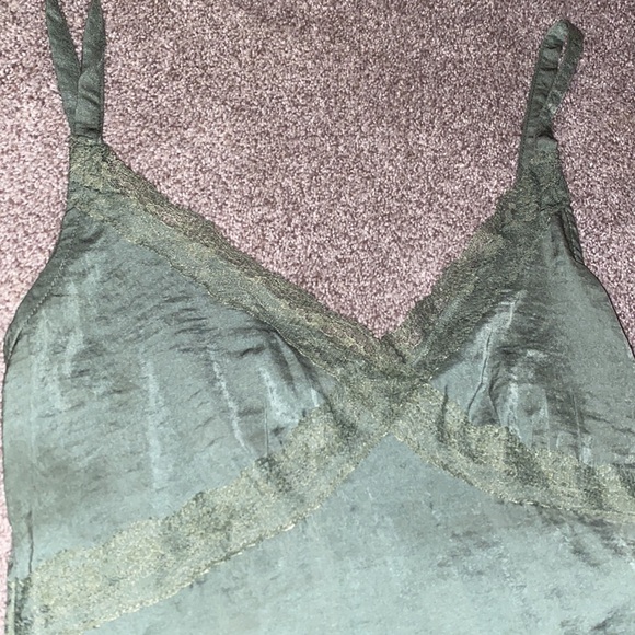 4/$10✨blouse tank top with lace - Picture 3 of 5